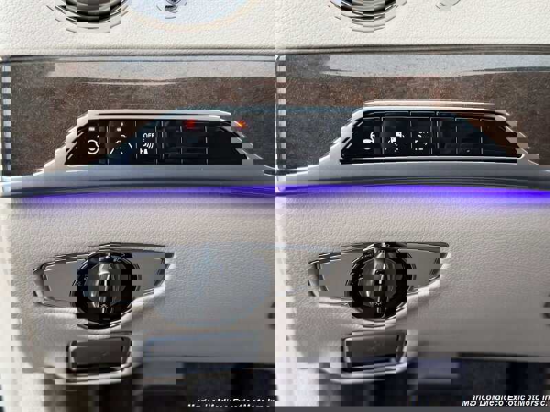 Used 2017 Mercedes-Benz S 550 S 550 4MATIC w/ Premium Package image 32