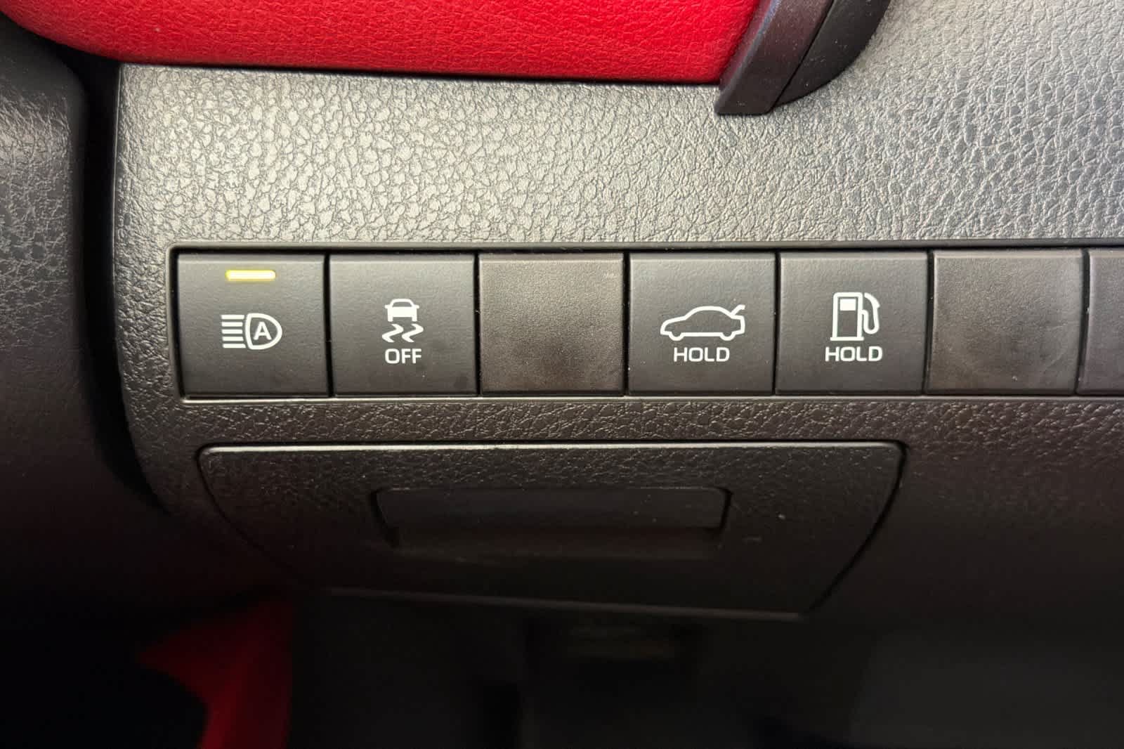 Used 2020 Toyota Camry XSE FWD image 28