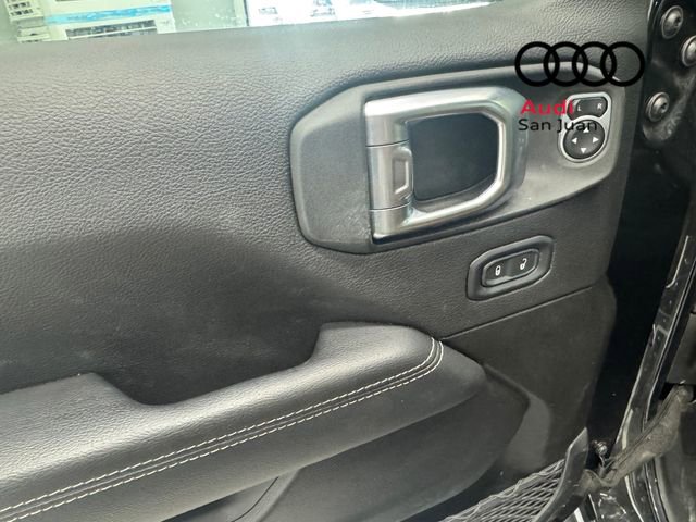 Used 2023 Jeep Gladiator Rubicon w/ Trailer Tow Package image 30