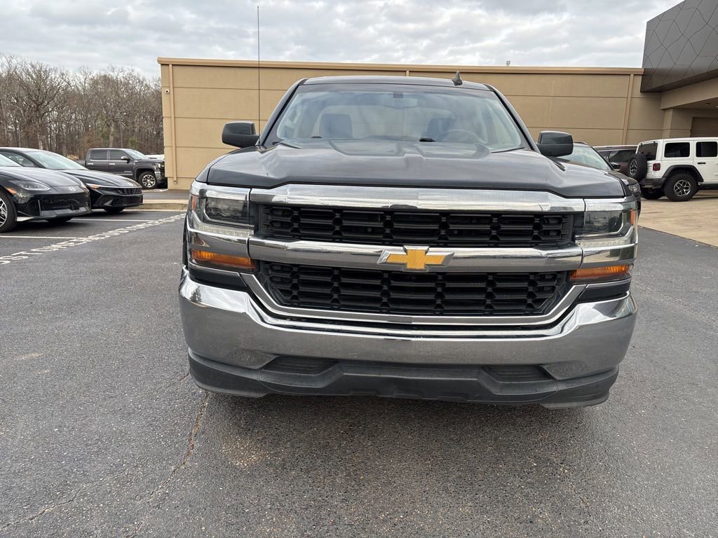 Used 2018 Chevrolet Silverado 1500 LT image 2