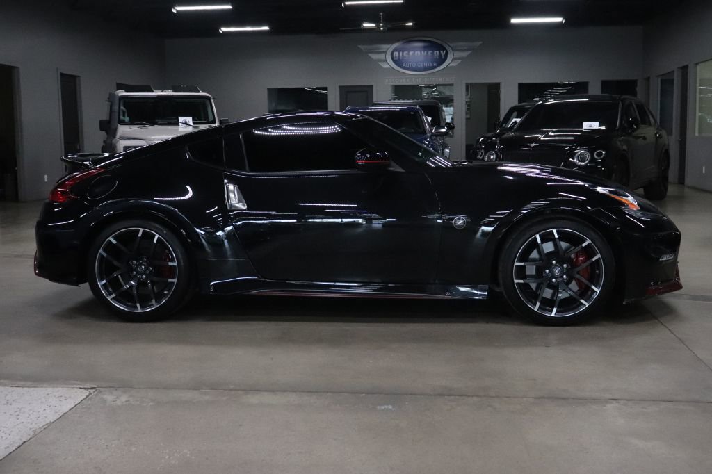 Used 2020 Nissan 370Z NISMO image 6