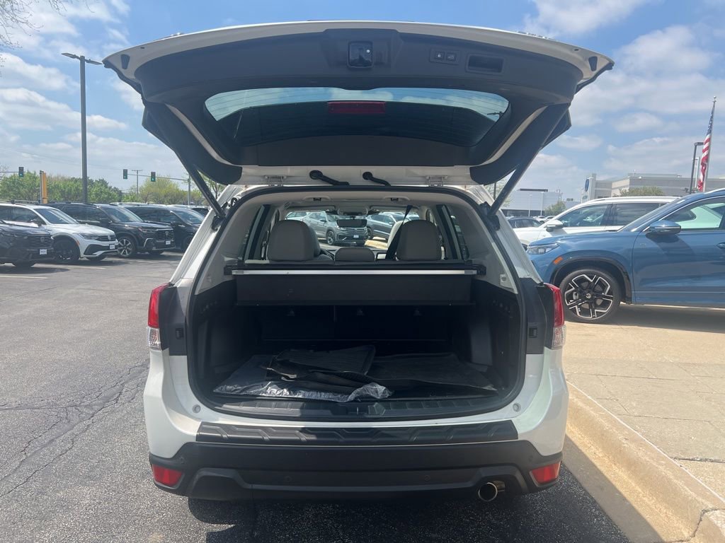 Used 2023 Subaru Forester Limited AWD/4WD image 19