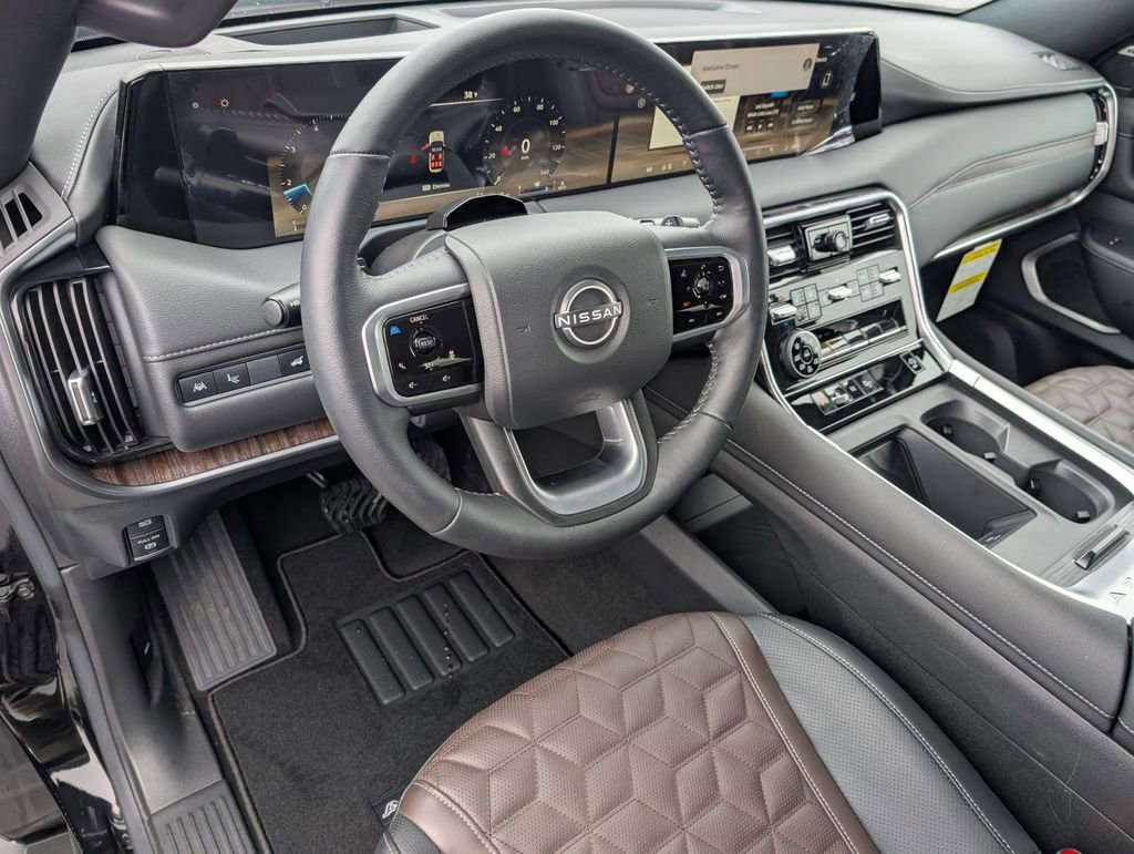 Used 2025 Nissan Armada Platinum image 21