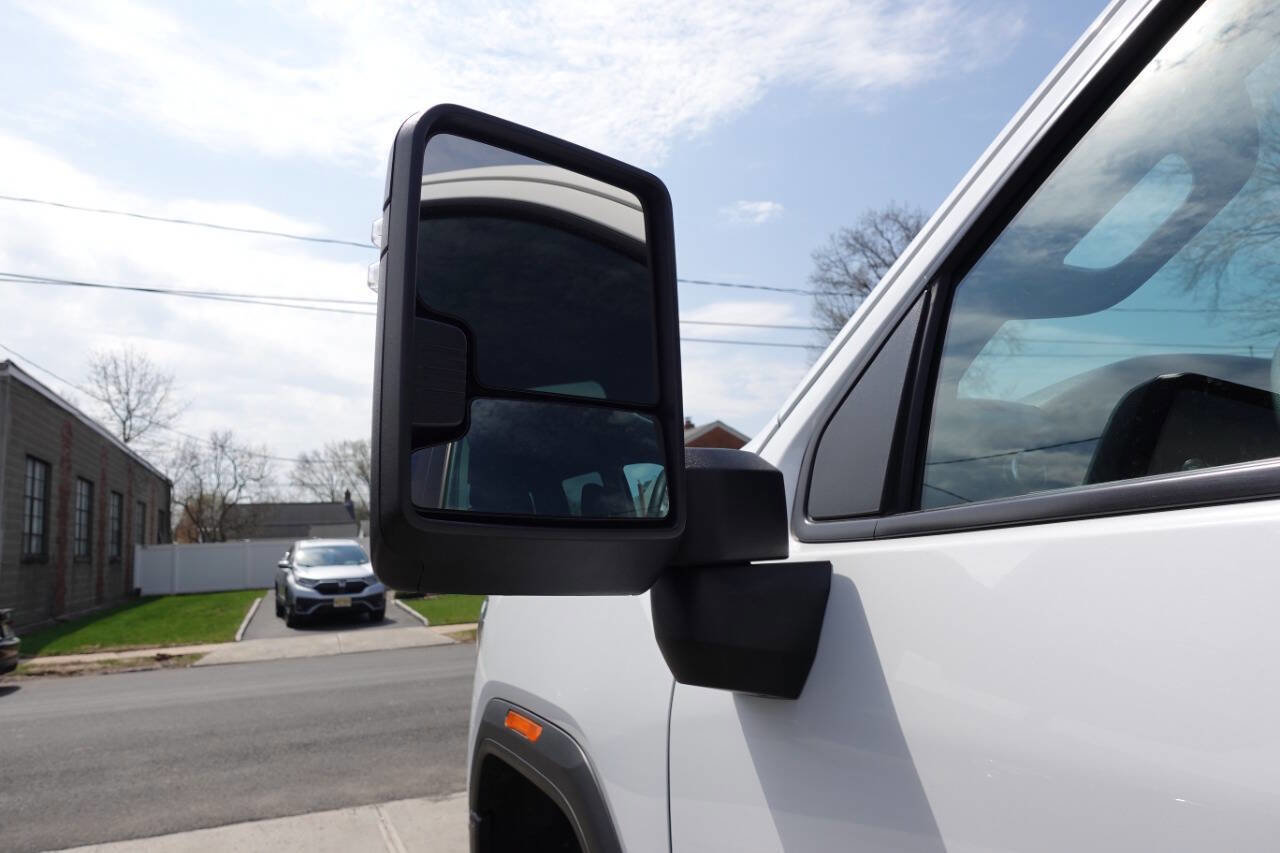 Used 2024 GMC Sierra 2500 Pro AWD/4WD image 11