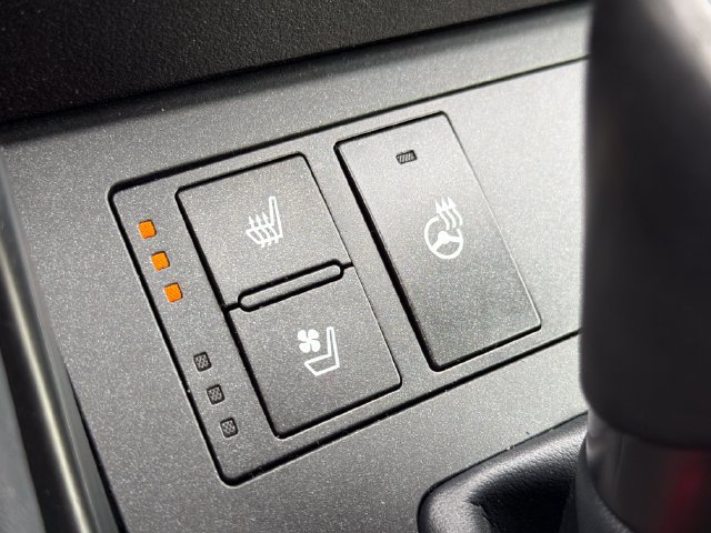 Used 2023 Lexus IS 300 AWD w/ Comfort Package image 30