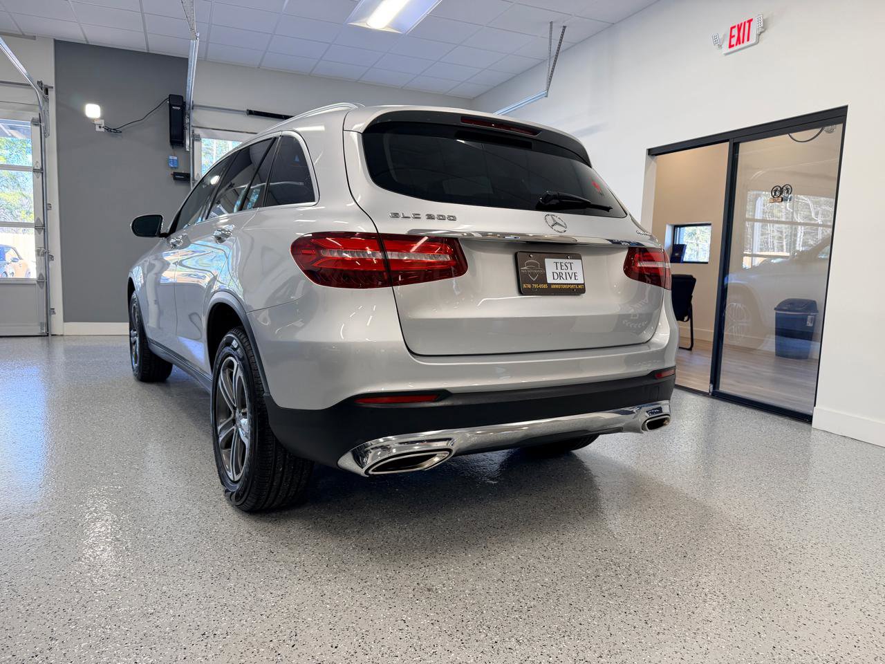 Used 2019 Mercedes-Benz GLC 300 4MATIC image 5