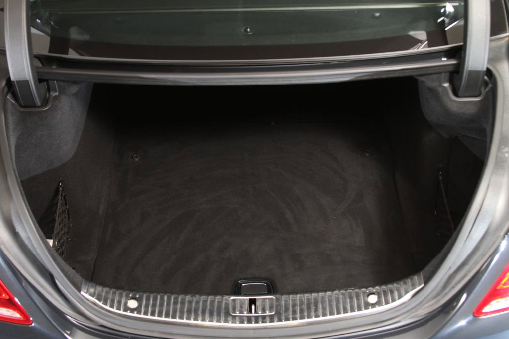 Used 2014 Mercedes-Benz S 63 AMG 4MATIC Sedan w/ Driver Assistance Package image 31
