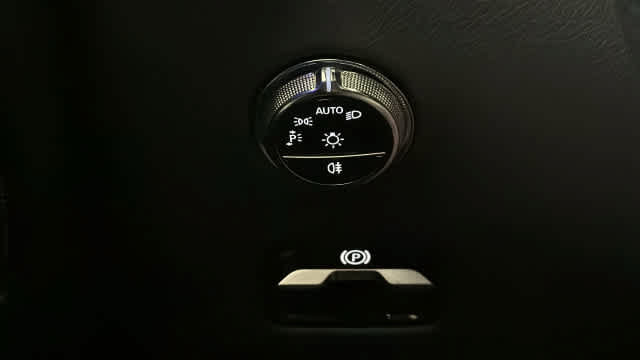 Certified 2026 Mercedes-Benz GLC 43 AMG 4MATIC image 17