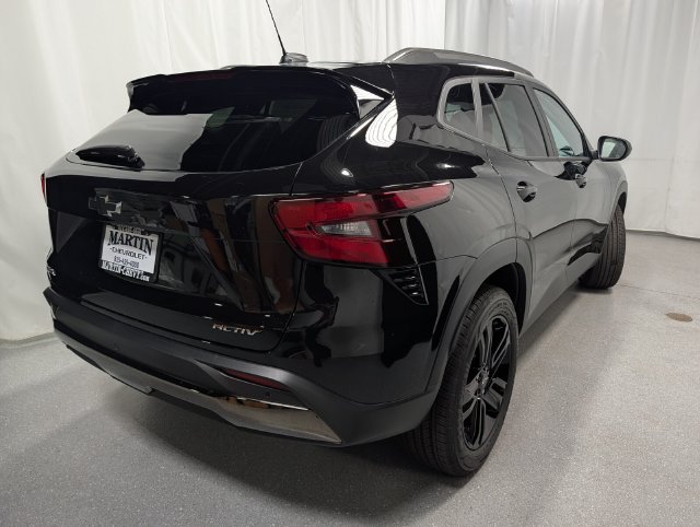 New 2026 Chevrolet Trax ACTIV w/ Driver Confidence Package FWD image 3