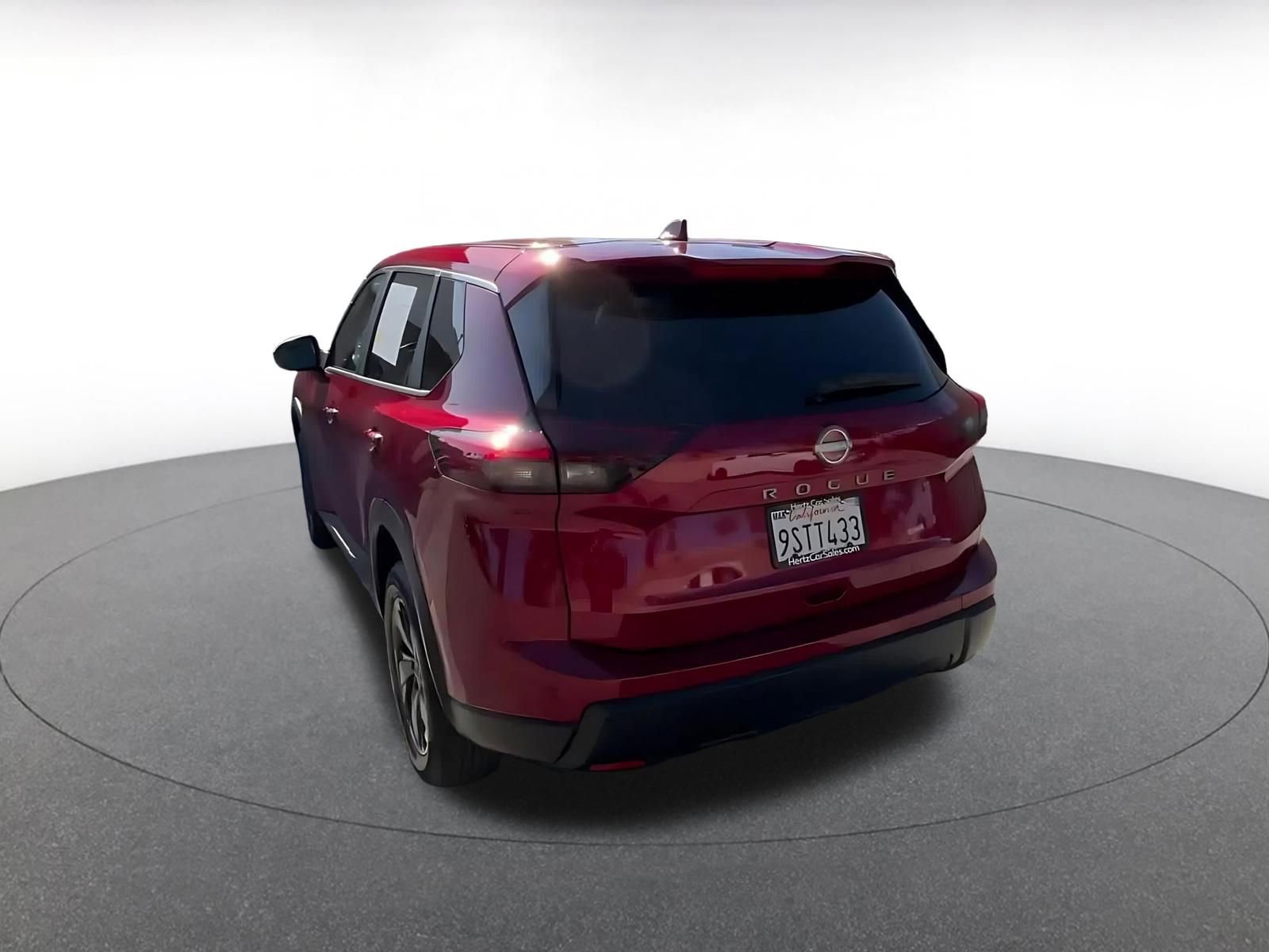 Used 2025 Nissan Rogue SV FWD image 11