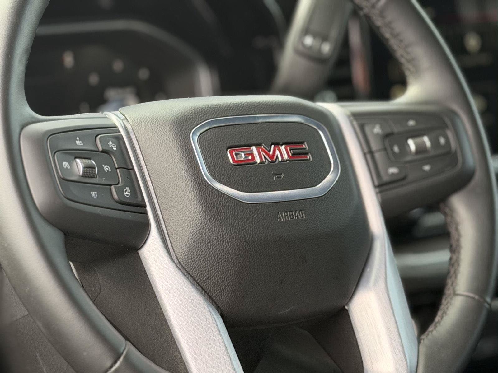 Used 2026 GMC Sierra 1500 SLT AWD/4WD image 19