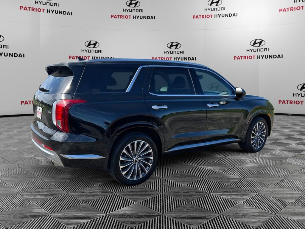 Used 2024 Hyundai Palisade Calligraphy image 7