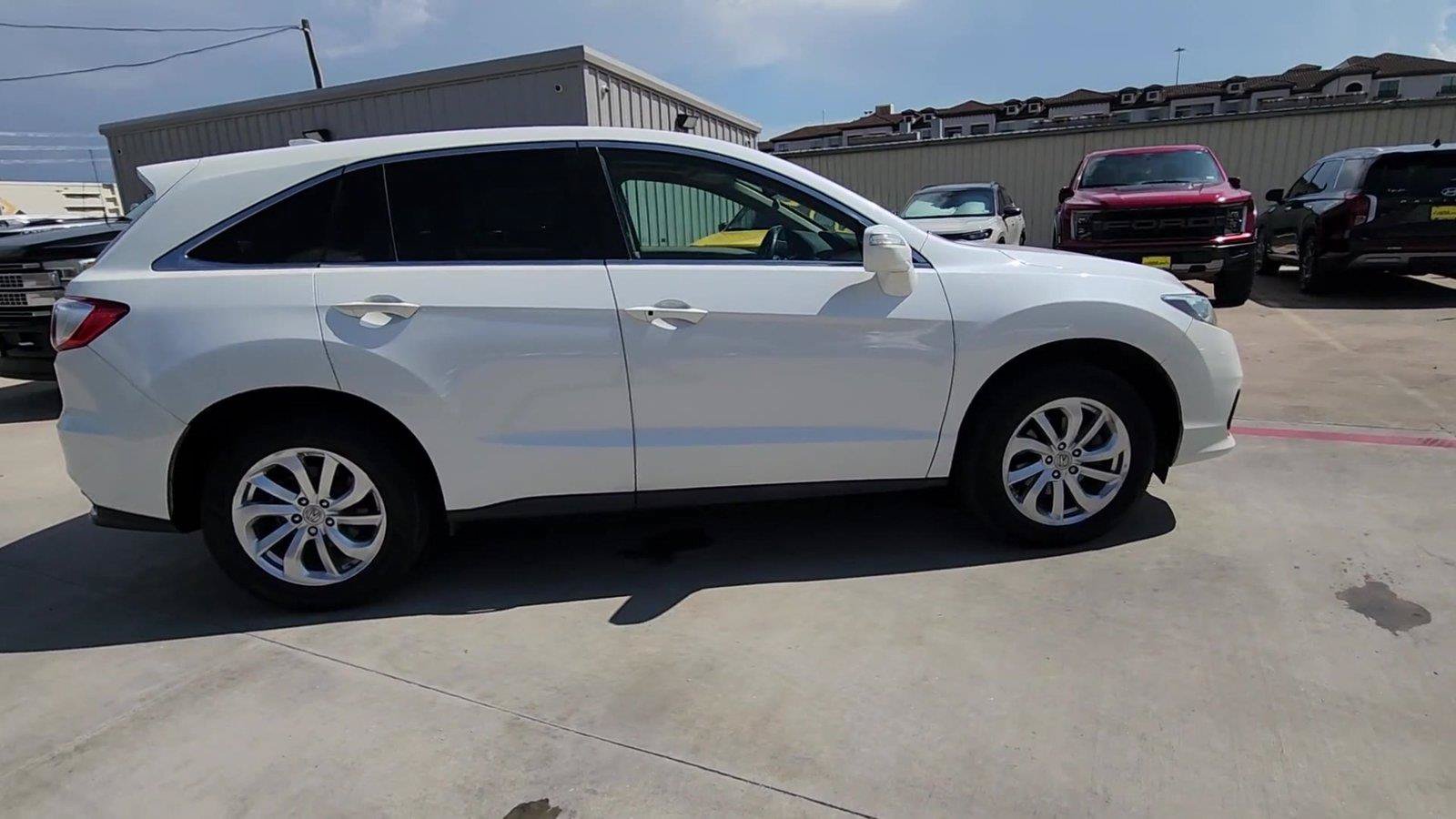 Used 2016 Acura RDX w/ Tech & AcuraWatch Plus Pack FWD image 9