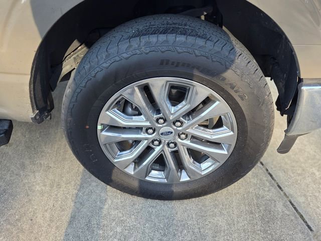 Used 2025 Ford F150 Lariat w/ Equipment Group 502A High image 13