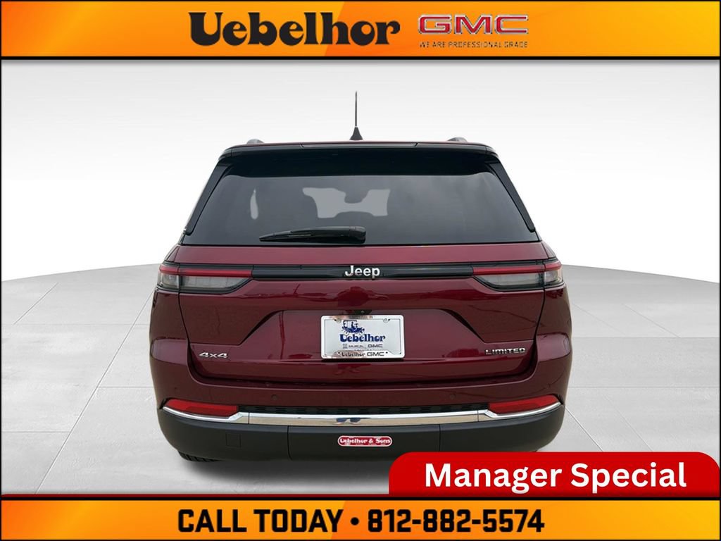 Used 2023 Jeep Grand Cherokee Limited w/ Trailer Tow Prep Group (B) AWD/4WD image 8