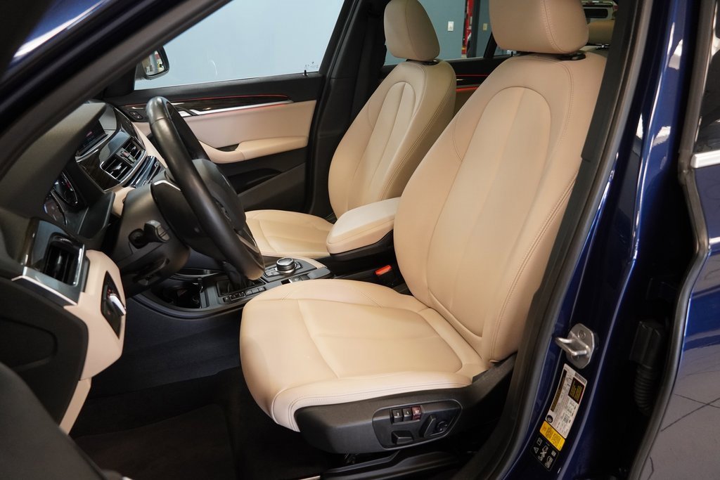 Used 2018 BMW X1 xDrive28i w/ Convenience Package image 3