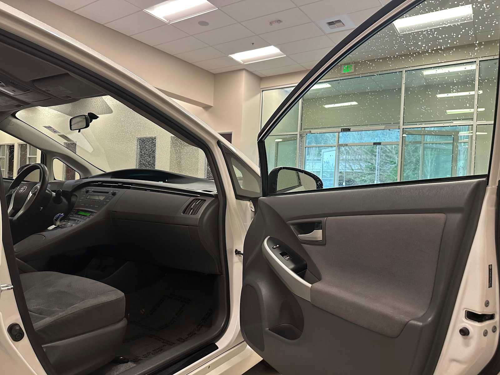 Used 2010 Toyota Prius Two image 26