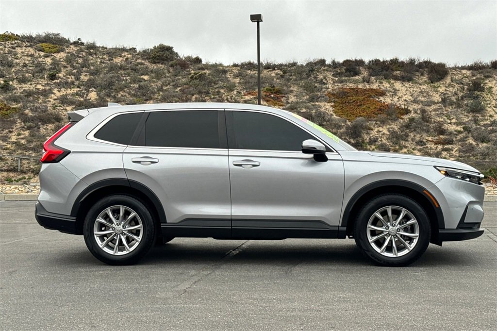Used 2023 Honda CR-V EX image 2