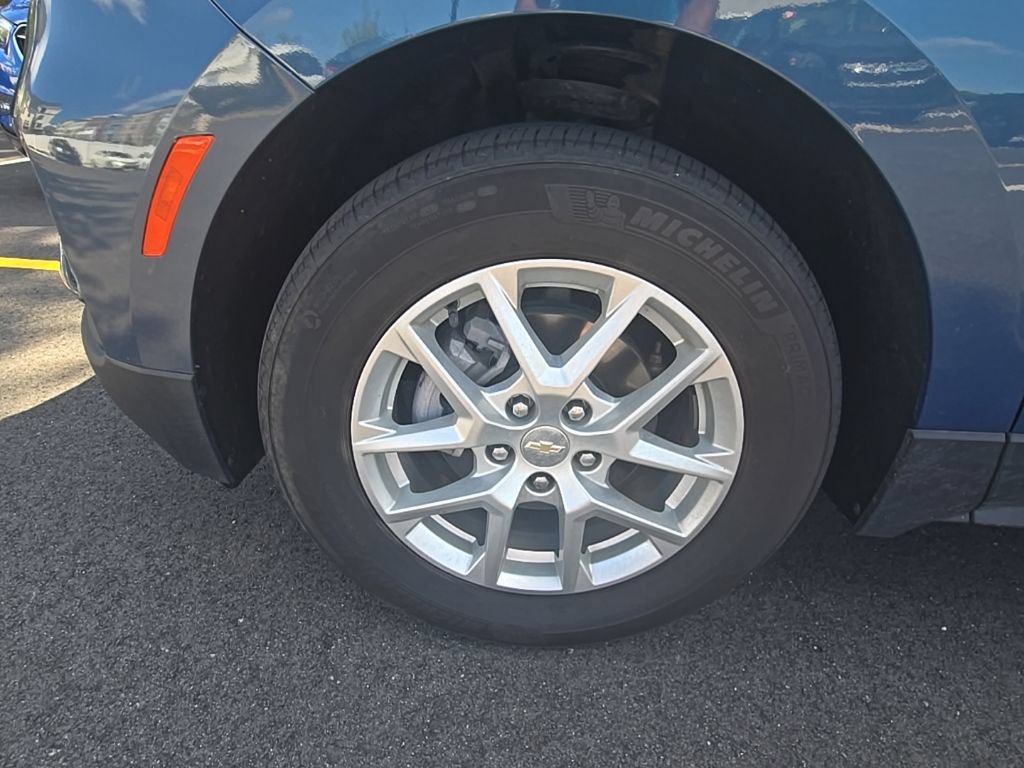 Used 2024 Chevrolet Equinox LS FWD image 10