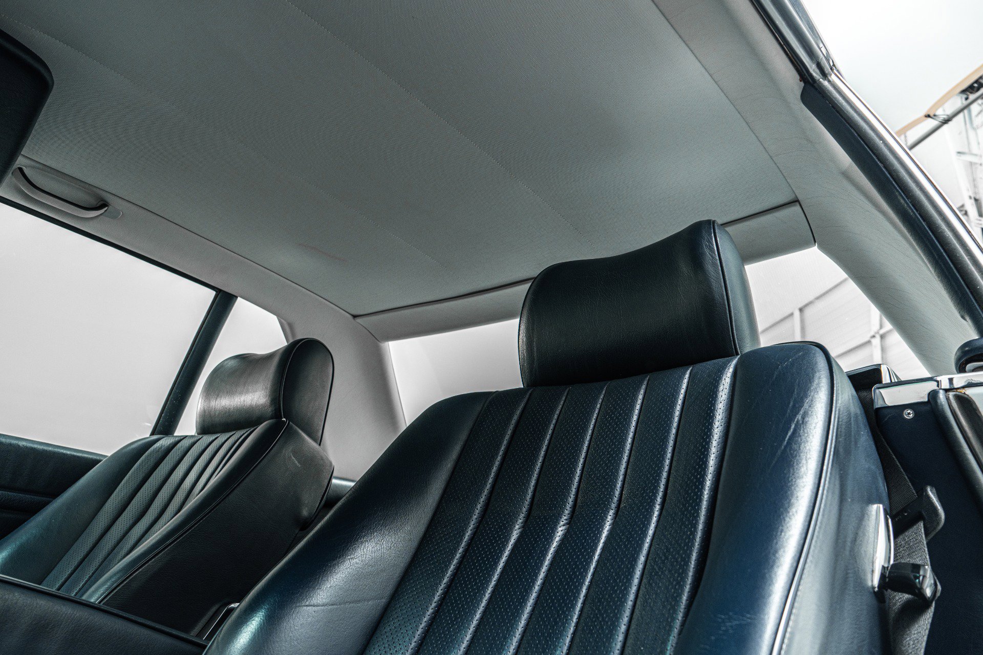 Used 1987 Mercedes-Benz 560 SL image 46