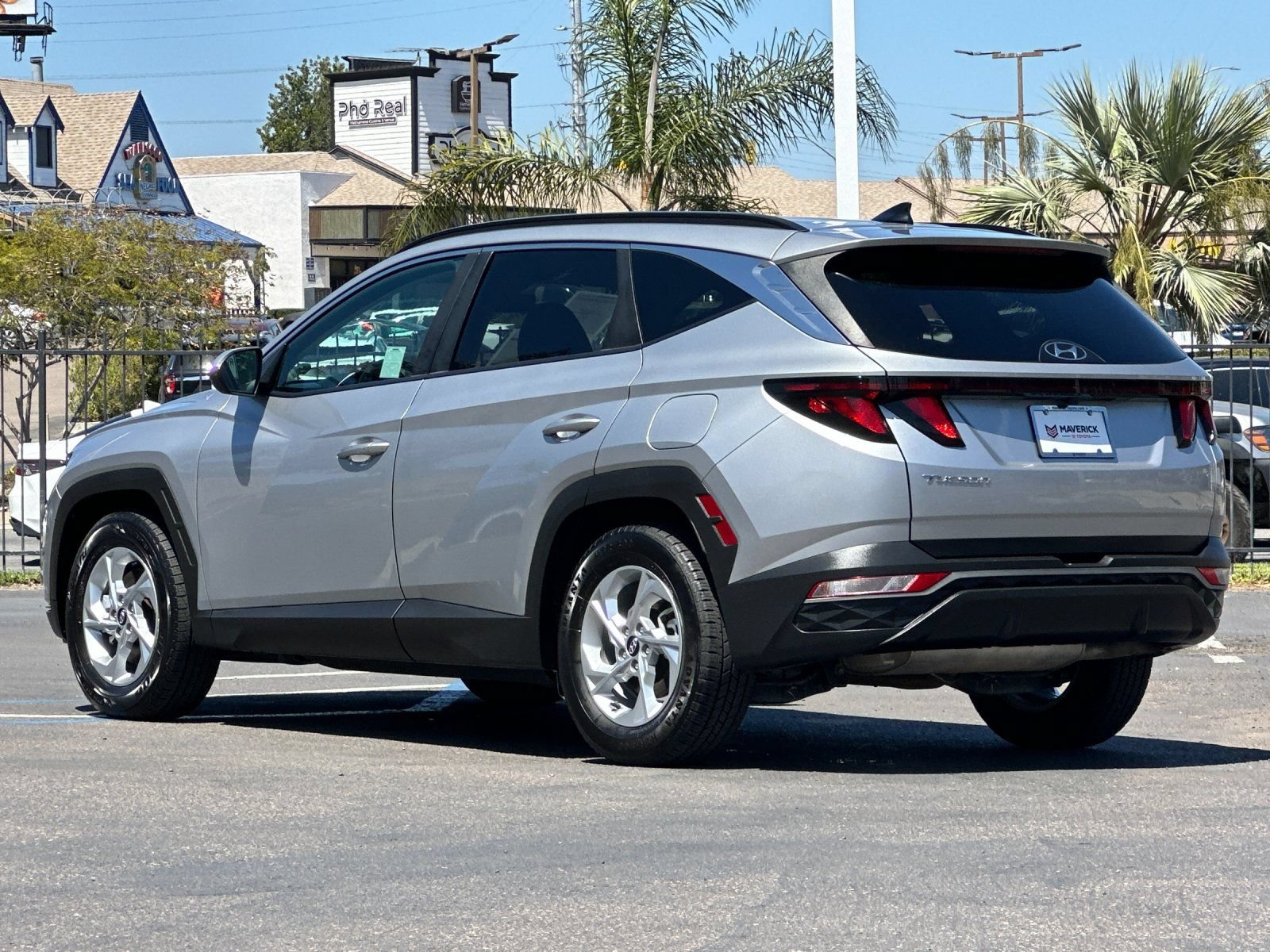 Used 2024 Hyundai Tucson SEL FWD image 3