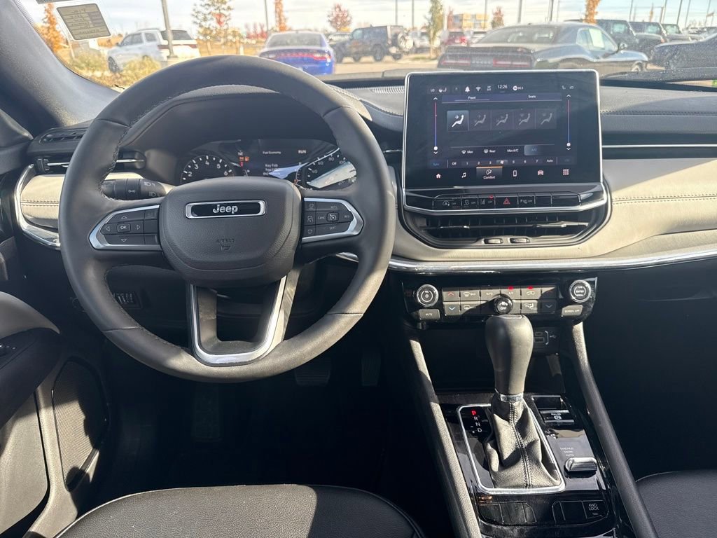 Used 2024 Jeep Compass Limited AWD/4WD image 10