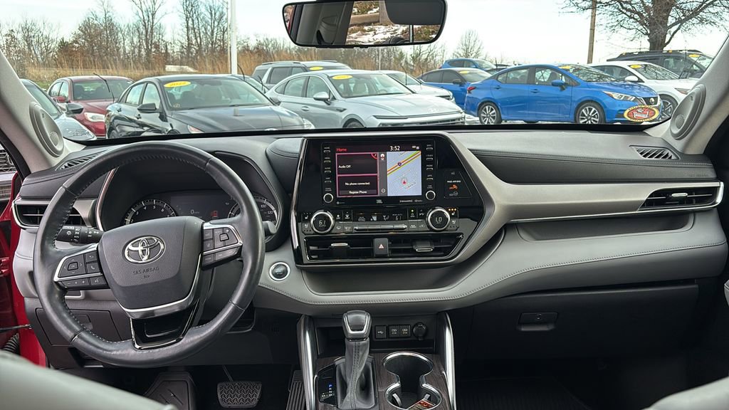 Used 2020 Toyota Highlander Limited image 12