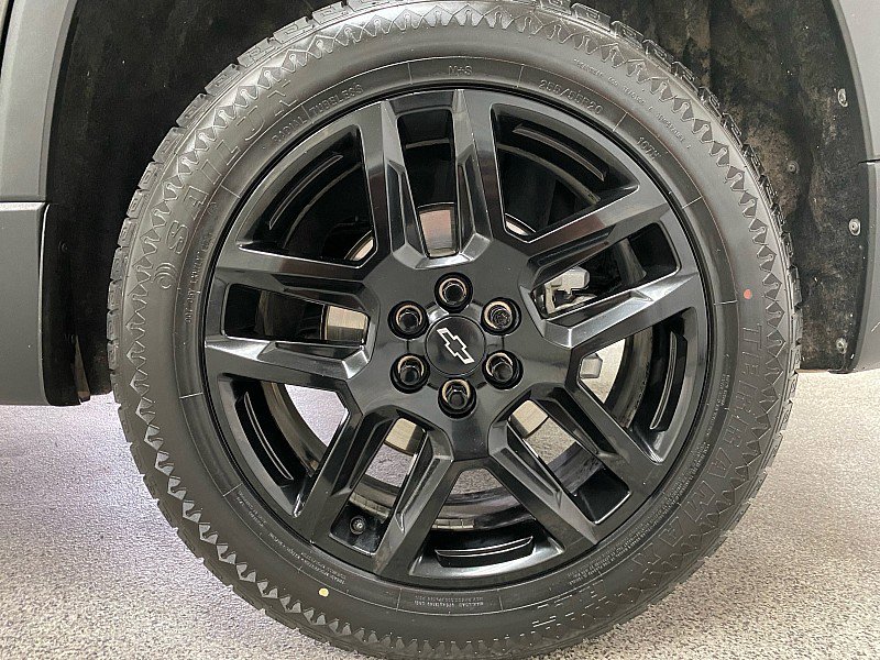 Used 2020 Chevrolet Traverse LT FWD image 24