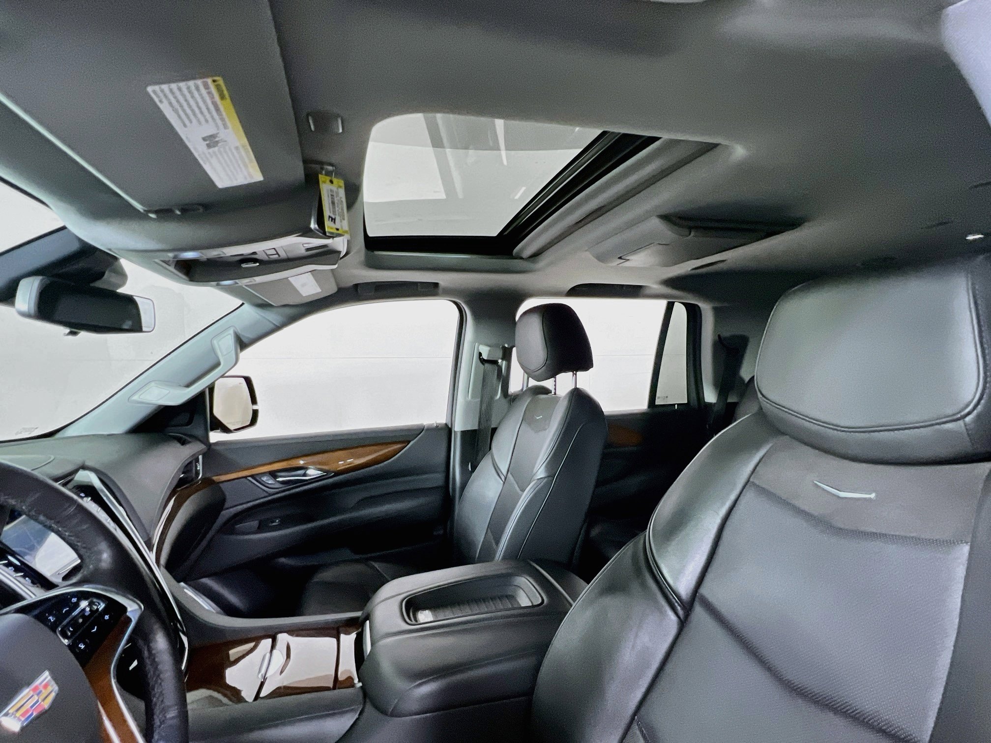 Used 2020 Cadillac Escalade Luxury AWD/4WD image 22