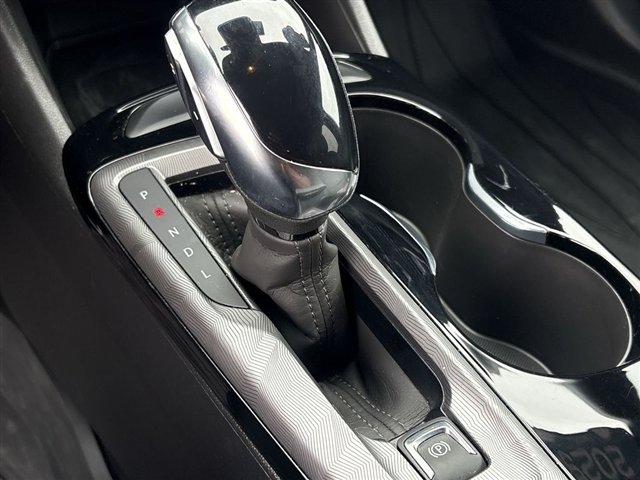 Used 2025 Buick Envista Sport Touring w/ Convenience I Package FWD image 15