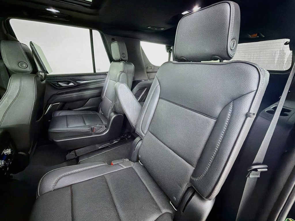 Used 2021 GMC Yukon Denali w/ Denali Premium Package AWD/4WD image 26