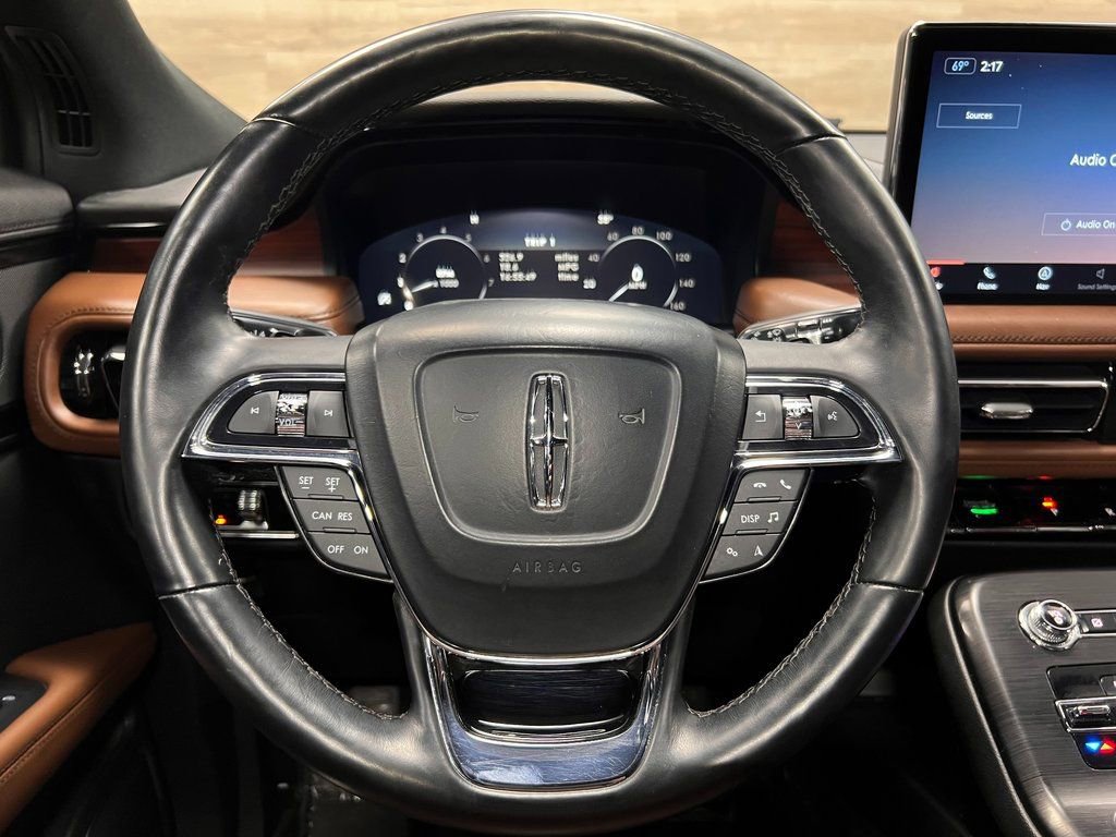 Used 2021 Lincoln Nautilus Reserve w/ Monochromatic Package image 24