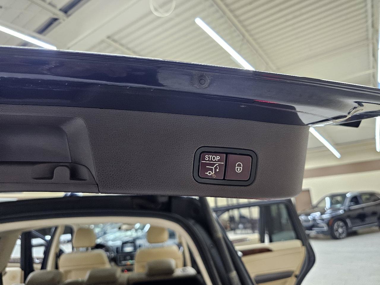 Used 2017 Mercedes-Benz GLS 450 4MATIC w/ Premium Package image 15