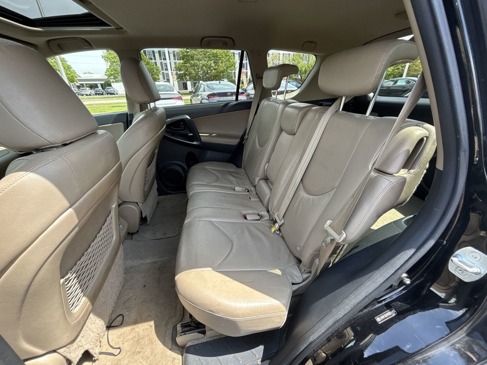 Used 2010 Toyota RAV4 Limited FWD image 23