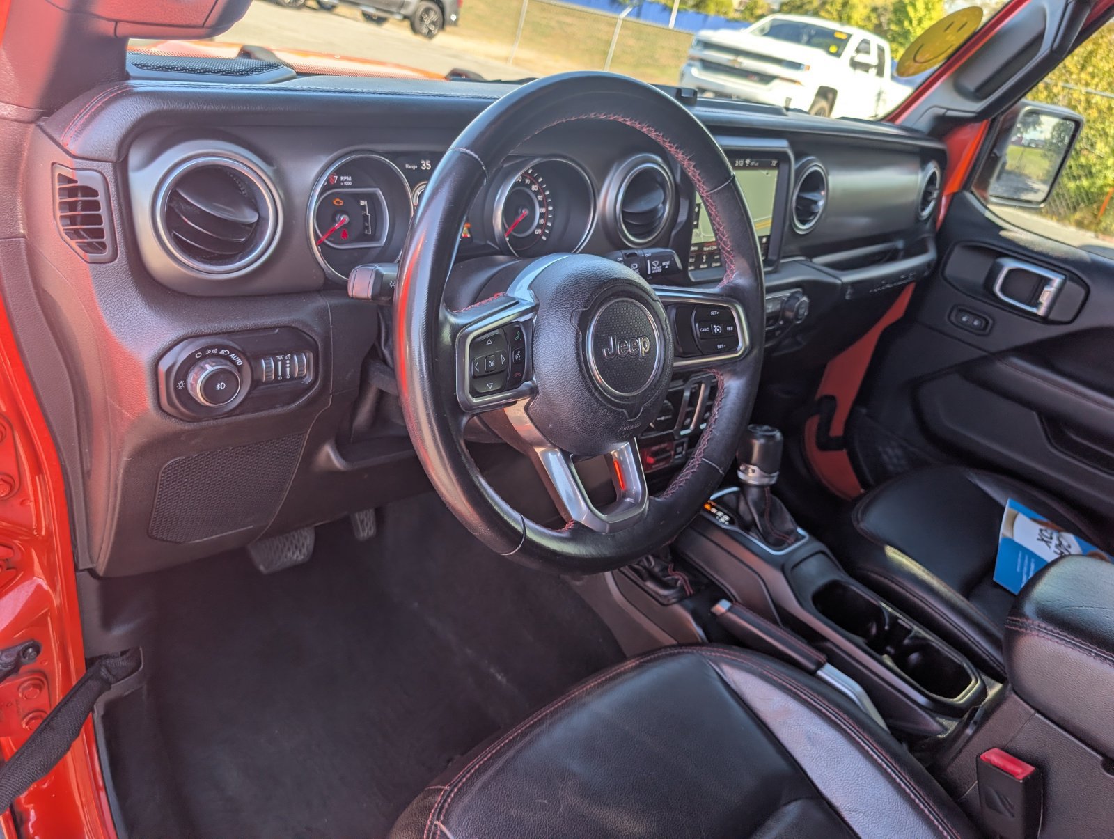 Used 2018 Jeep Wrangler Rubicon AWD/4WD image 17