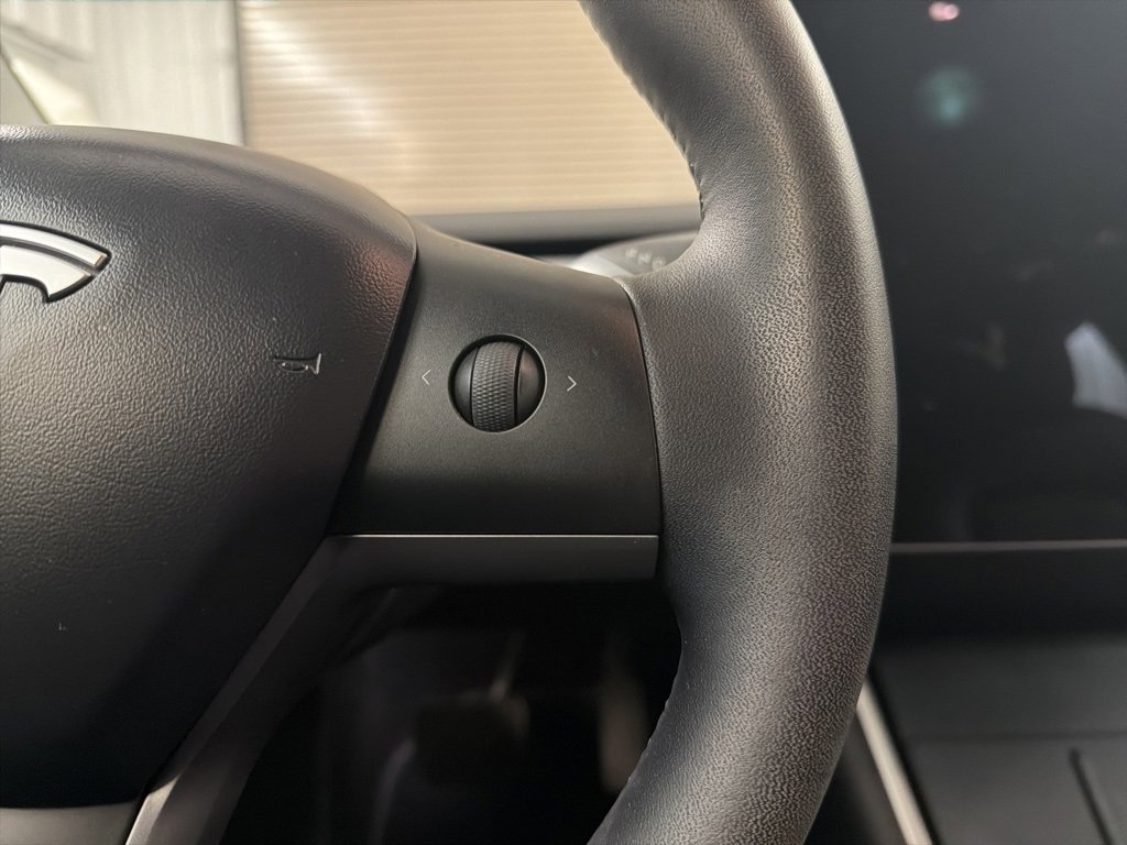 Used 2020 Tesla Model 3 Long Range image 18