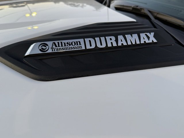 Certified 2024 Chevrolet Silverado 3500 High Country w/ Technology Package image 4