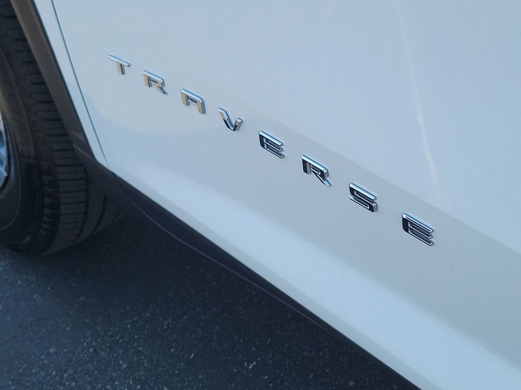 Used 2026 Chevrolet Traverse LT FWD image 30