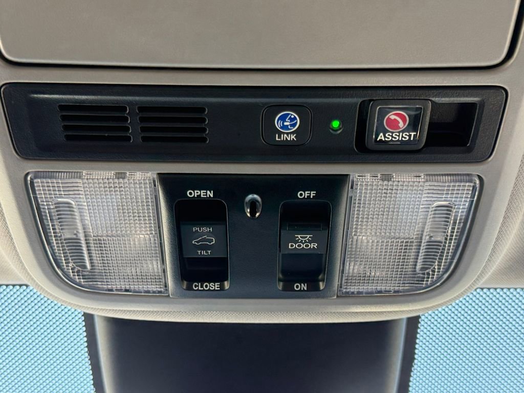 Used 2024 Honda Odyssey Touring image 17