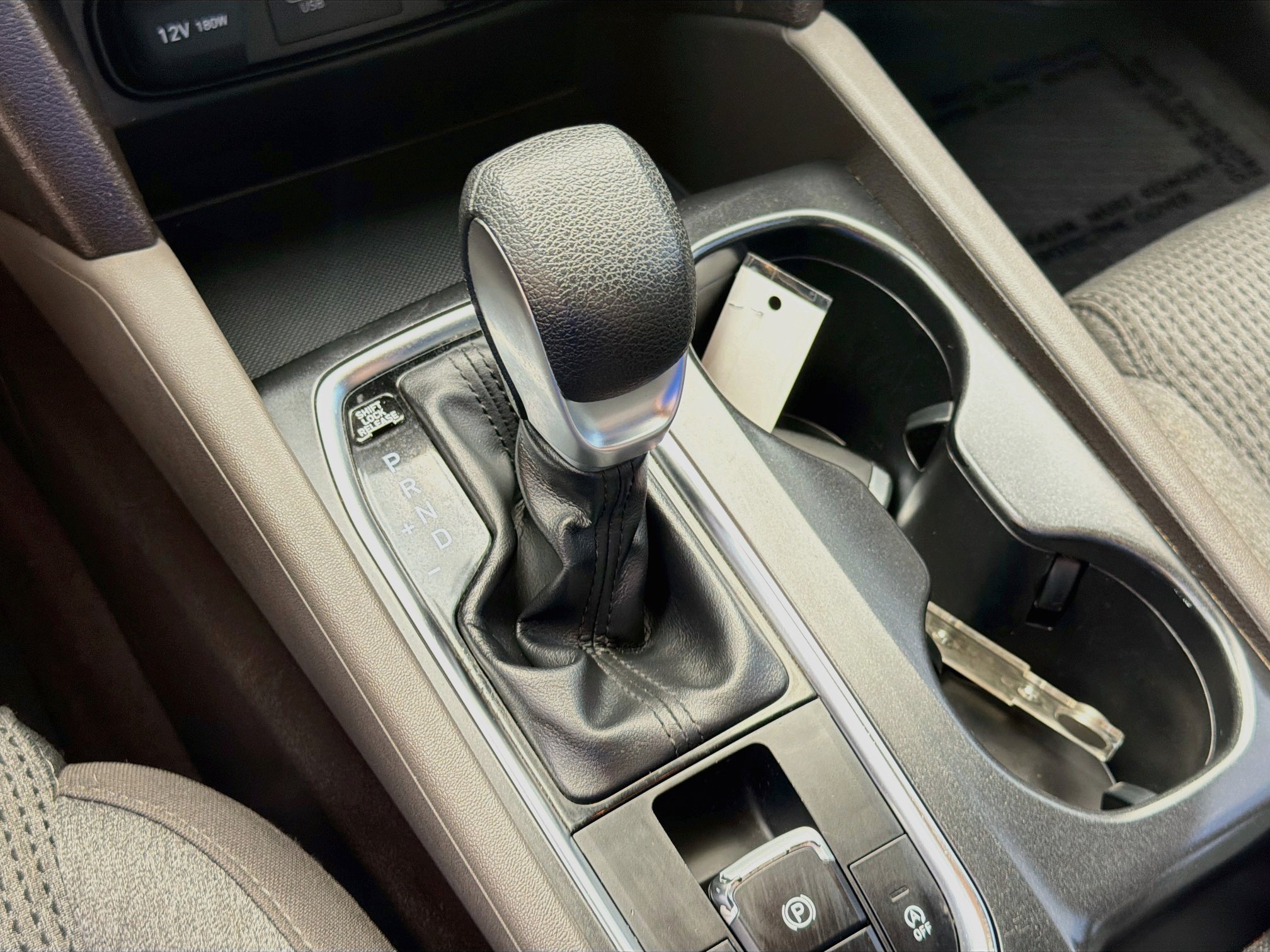 Used 2019 Hyundai Santa Fe SEL FWD image 13