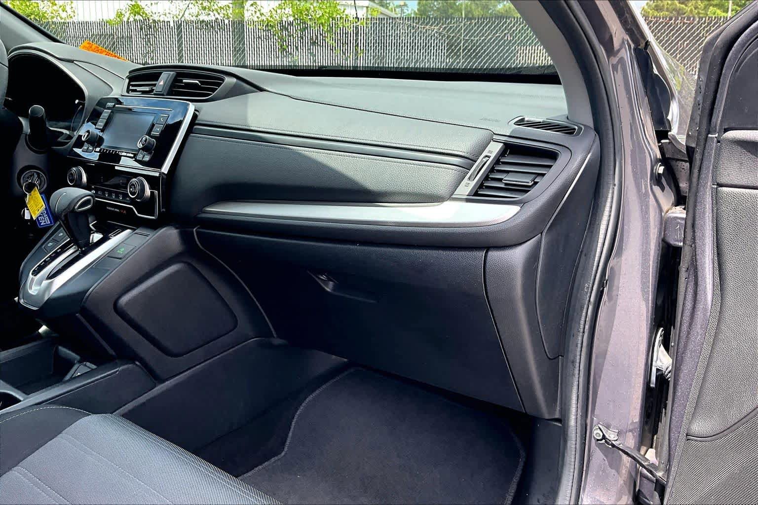 Used 2019 Honda CR-V LX image 19