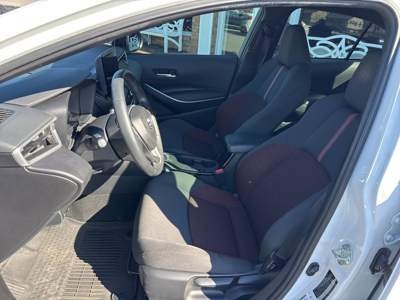 Used 2024 Toyota Corolla SE image 13