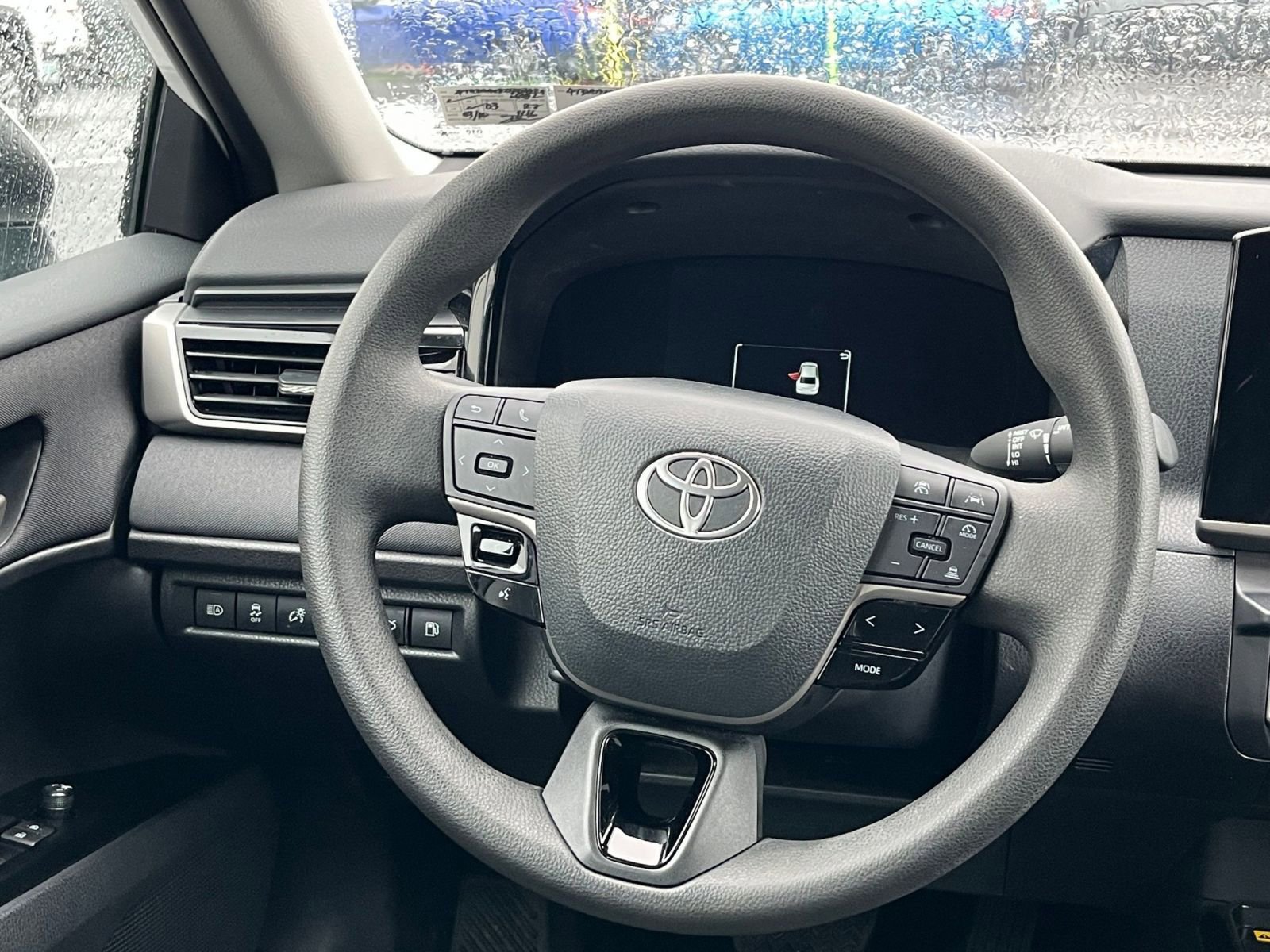 Used 2025 Toyota Camry LE FWD image 27