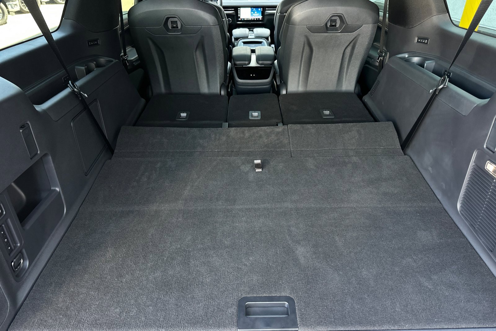 New 2025 Lincoln Navigator L Reserve w/ Jet Appearance Package image 15