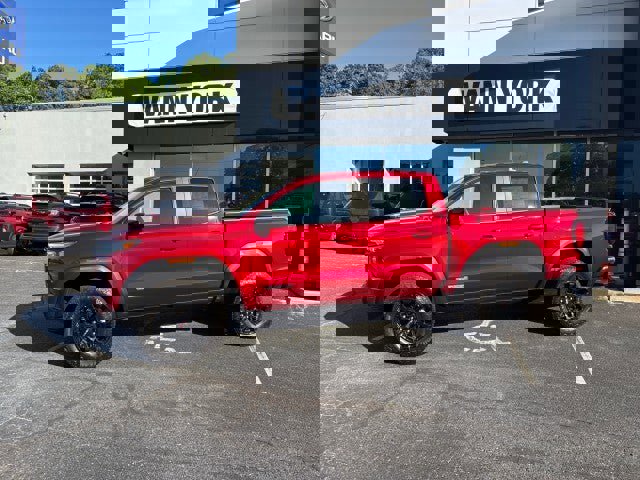 New 2026 GMC Canyon Elevation w/ Convenience Package RWD image 50