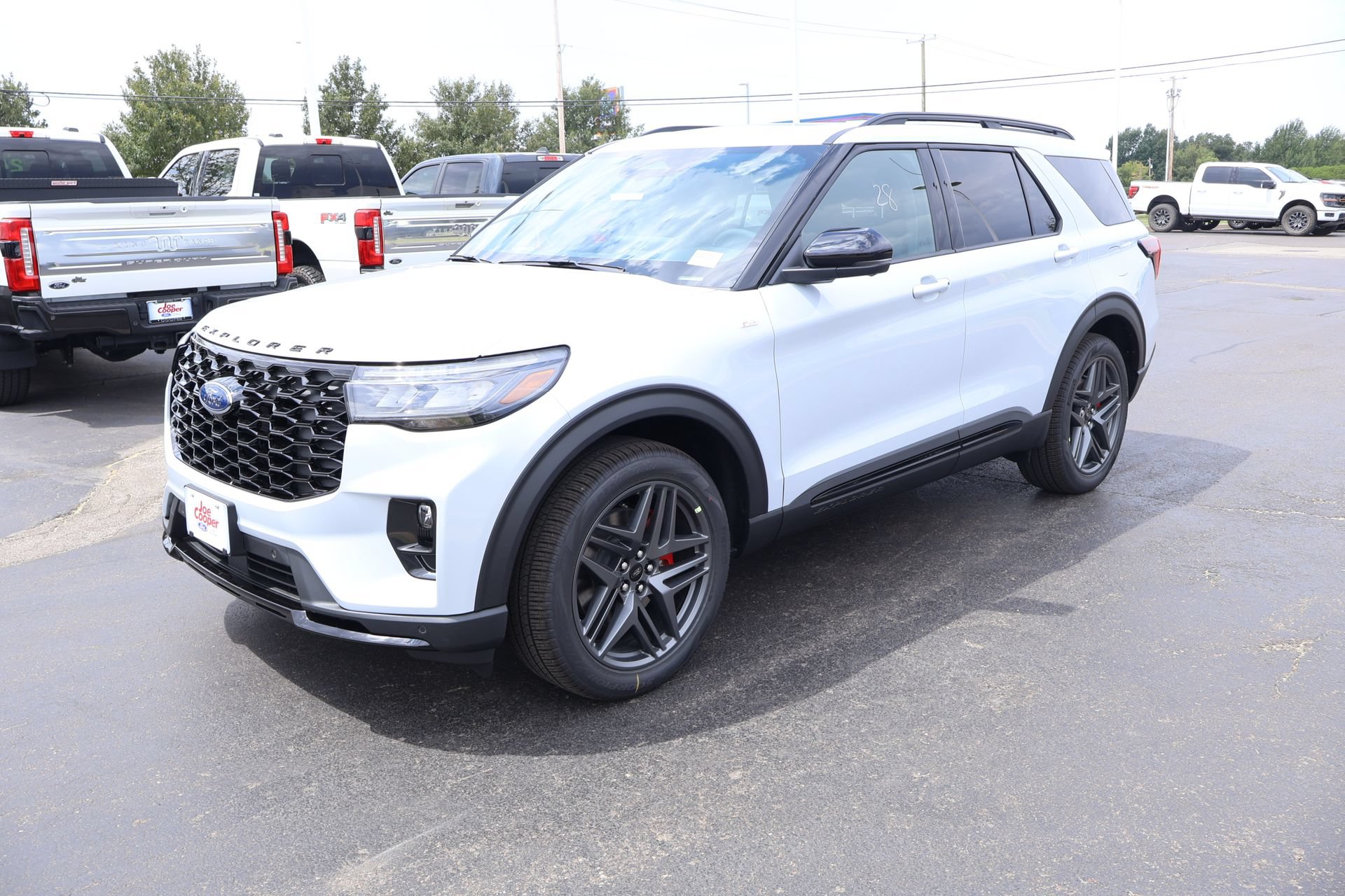 New 2026 Ford Explorer ST-Line w/ ST-Line Street Pack AWD/4WD image 11