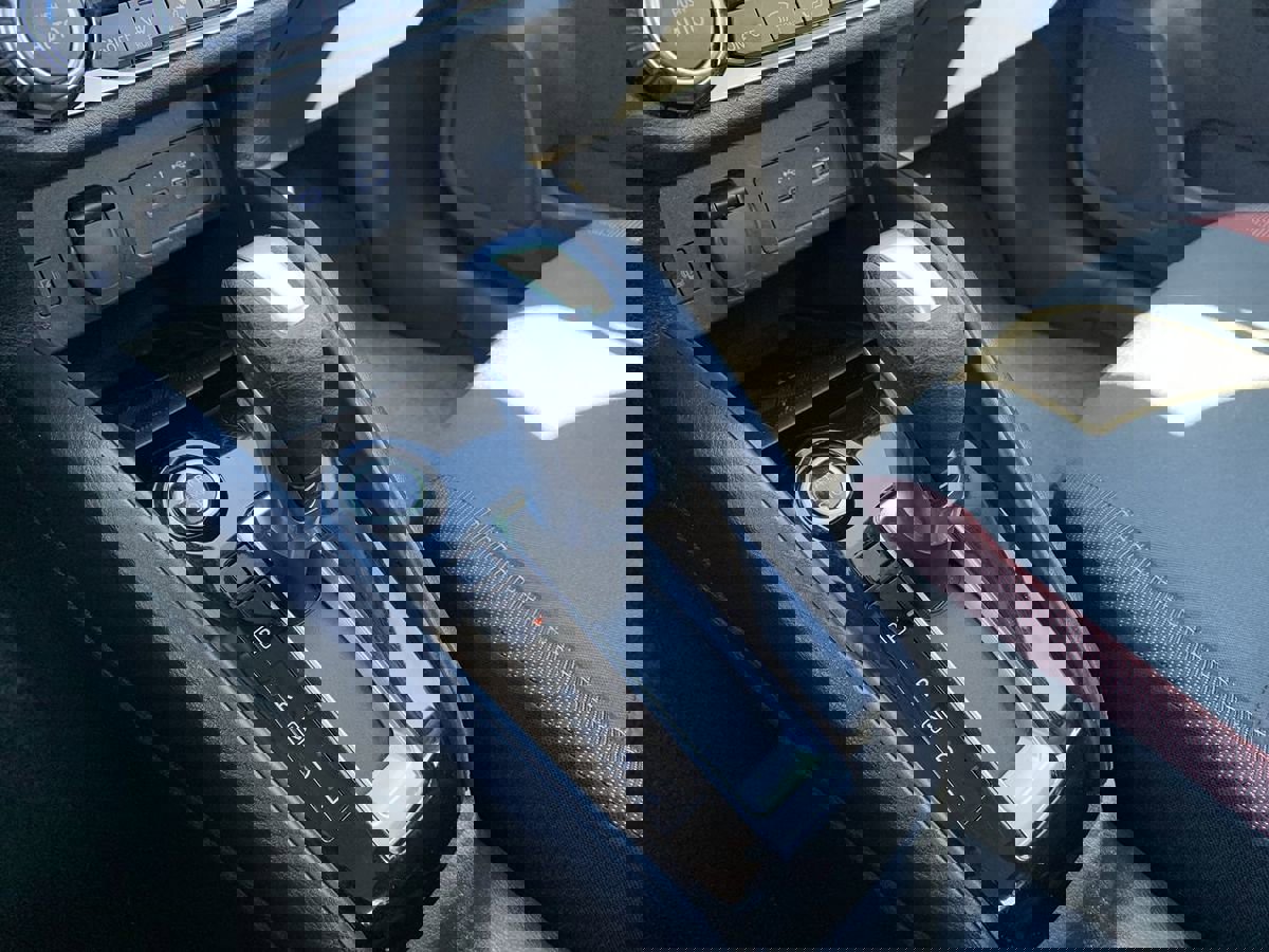 Used 2024 Nissan Versa SR image 23