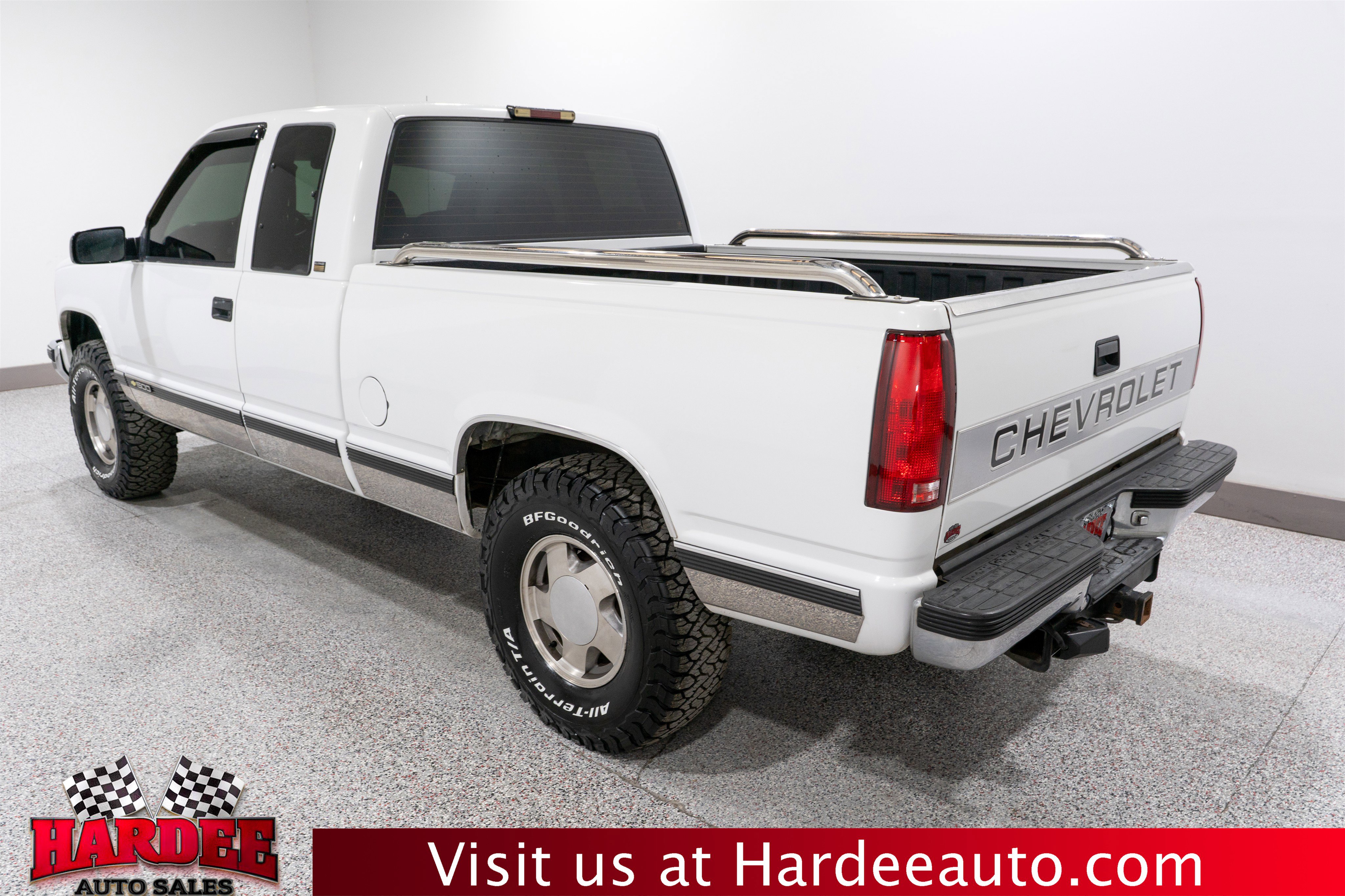 Used 1997 Chevrolet Silverado 1500 4x4 Extended Cab w/ Preferred Equipment Group 2 image 3