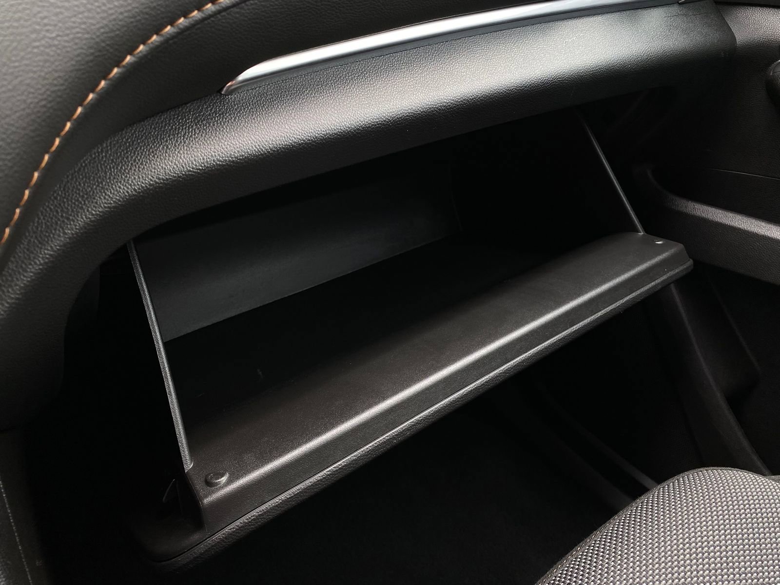 Used 2019 Chevrolet Traverse LT FWD image 18