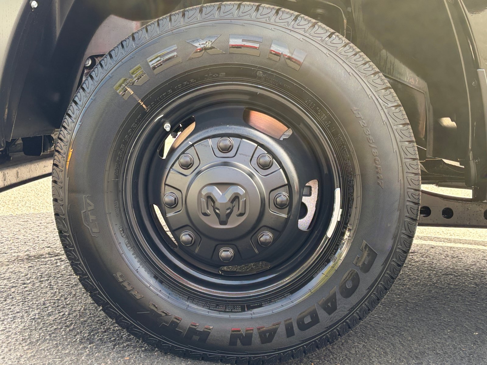New 2027 RAM 3500 Laramie AWD/4WD image 11